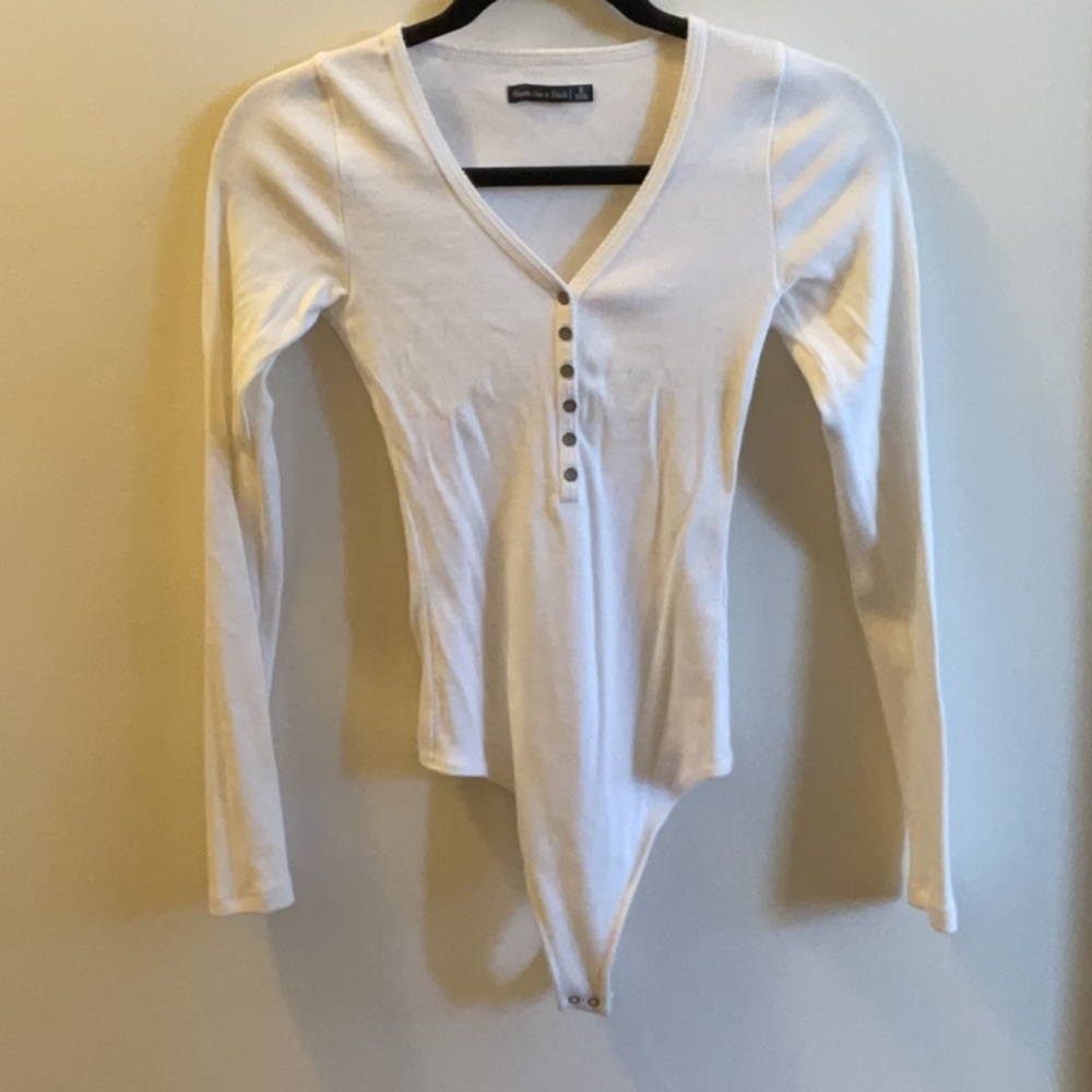 Abercrombie & Fitch long-sleeve bodysuit. Size Small in white